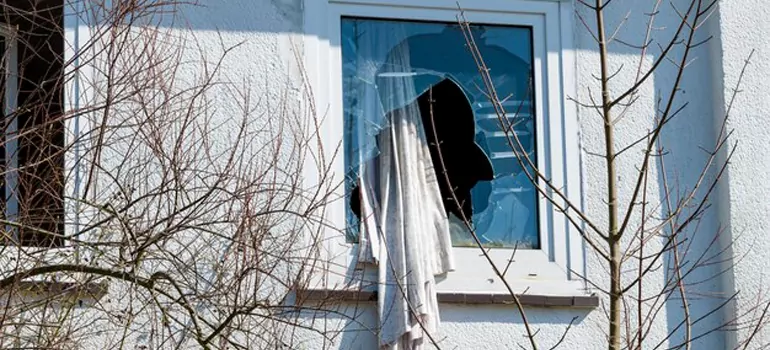 Storm Window Installation Contractors in Pompano Beach, FL