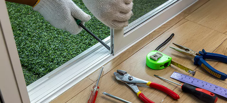Window Hinge Repair in Pompano Beach, FL